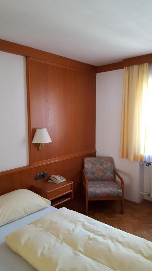 Hotel Zum Weissen Roessl Kallmünz Esterno foto